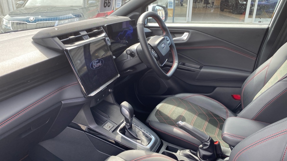 Ford Puma 1.0 EcoBoost Hybrid mHEV 155 ST-Line X DCT 5dr Petrol Hatchback - Image 9