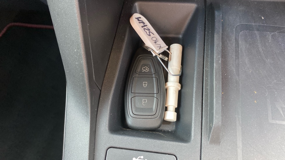 Ford Puma 1.0 EcoBoost Hybrid mHEV 155 ST-Line X DCT 5dr Petrol Hatchback - Image 20