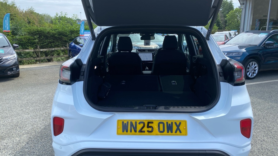 Ford Puma 1.0 EcoBoost Hybrid mHEV 155 ST-Line X DCT 5dr Petrol Hatchback - Image 38