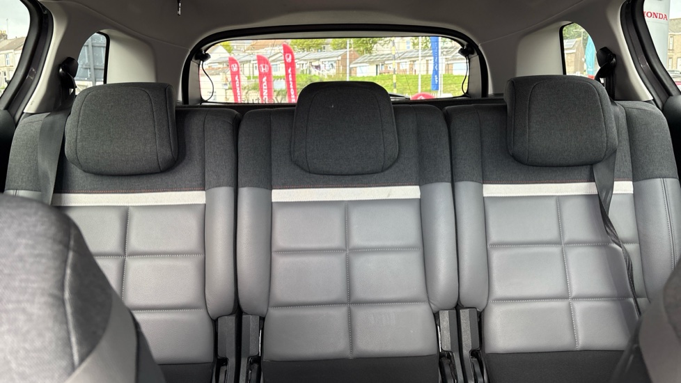 Citroen C5 Aircross 1.6 Plug-in Hybrid 225 Shine Plus 5dr e-EAT8 Hatchback - Image 15