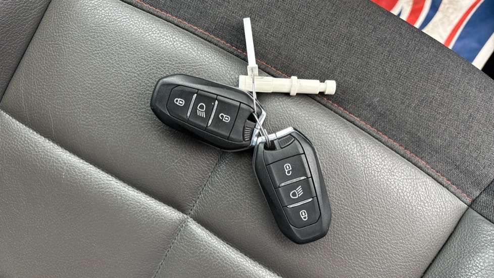 Citroen C5 Aircross 1.6 Plug-in Hybrid 225 Shine Plus 5dr e-EAT8 Hatchback - Image 20