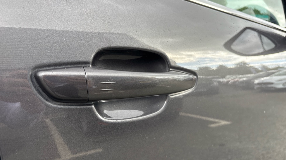 Citroen C5 Aircross 1.6 Plug-in Hybrid 225 Shine Plus 5dr e-EAT8 Hatchback - Image 29