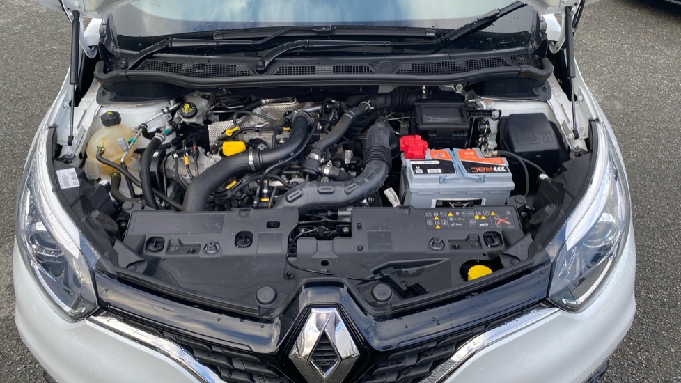 Renault Captur 0.9 TCE 90 Iconic 5dr Petrol Hatchback - Image 8