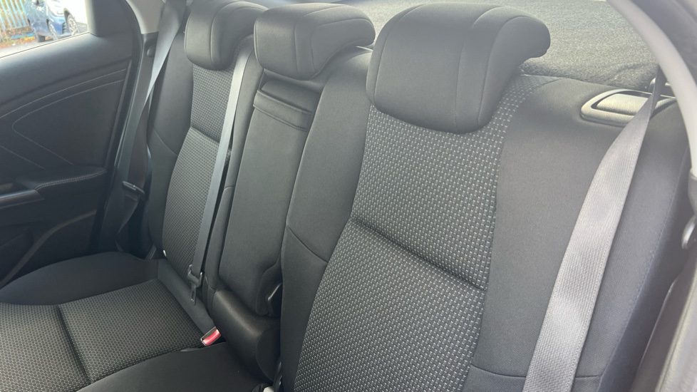 Honda Civic 1.4 i-VTEC SE Plus 5dr [Nav] Petrol Hatchback - Image 16