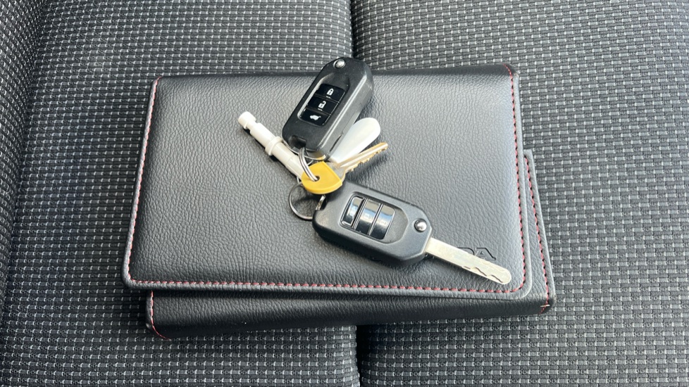 Honda Civic 1.4 i-VTEC SE Plus 5dr [Nav] Petrol Hatchback - Image 19