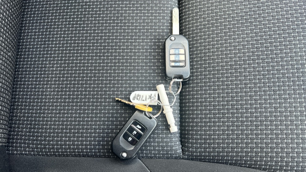 Honda Civic 1.4 i-VTEC SE Plus 5dr [Nav] Petrol Hatchback - Image 20