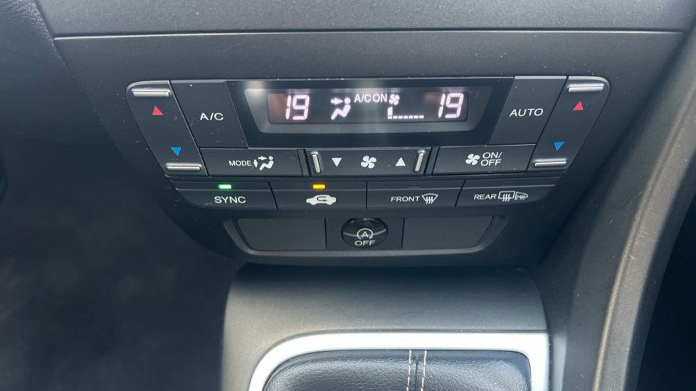 Honda Civic 1.4 i-VTEC SE Plus 5dr [Nav] Petrol Hatchback - Image 33
