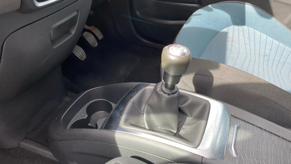 Citroen C4 Picasso 1.2 PureTech Feel 5dr Petrol Estate - Image 13