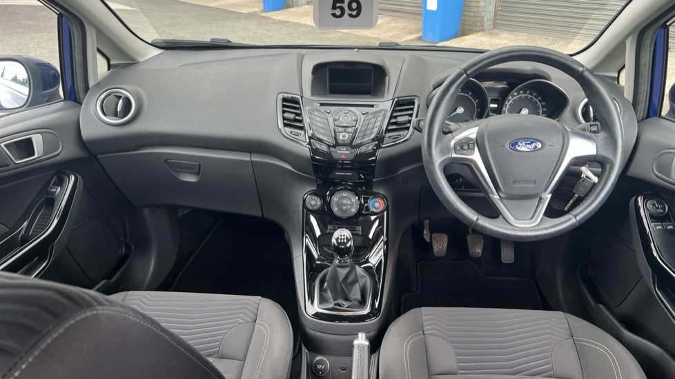 Ford Fiesta 1.25 82 Zetec 5dr Petrol Hatchback - Image 10