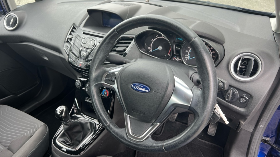 Ford Fiesta 1.25 82 Zetec 5dr Petrol Hatchback - Image 11