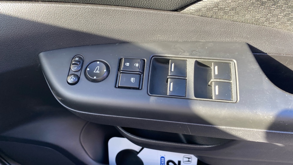 Honda CR-V 2.0 i-VTEC SE Plus 5dr 2WD [Nav] Petrol Estate - Image 26
