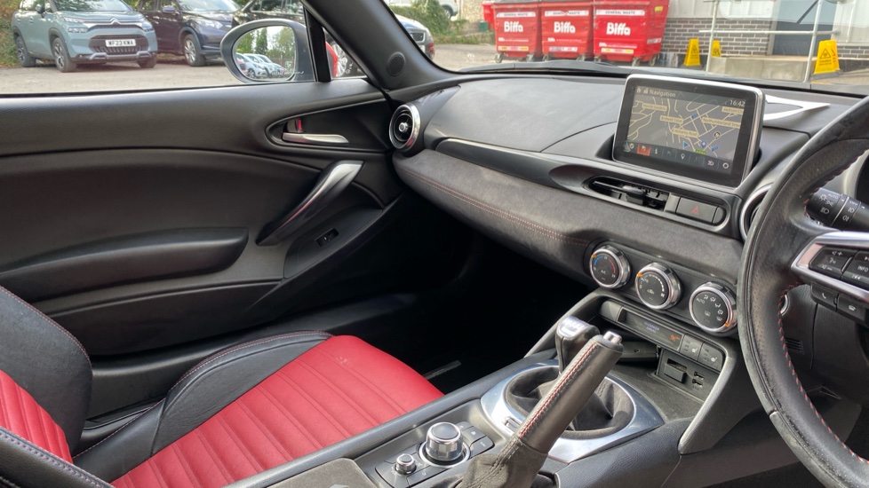 Abarth 124 Spider 1.4 T MultiAir 2dr Petrol Roadster - Image 14