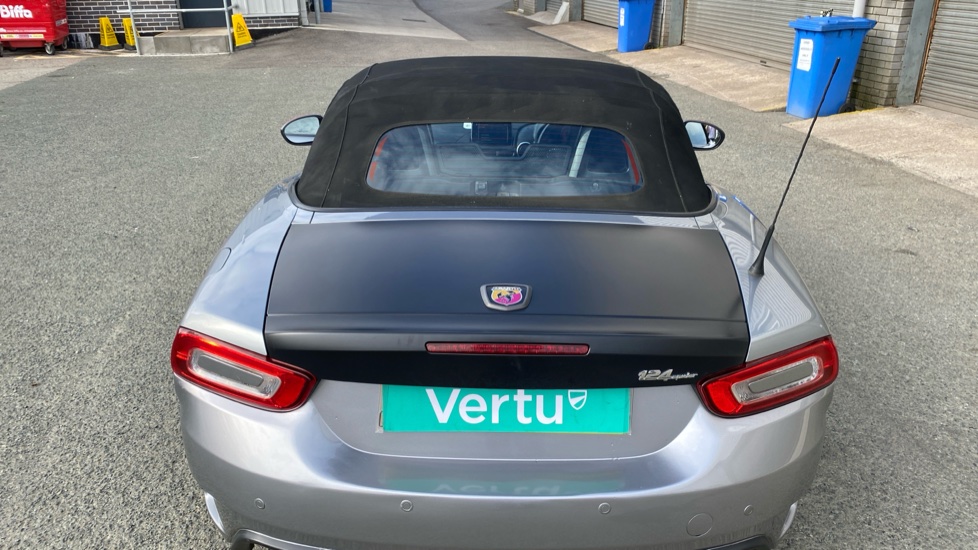 Abarth 124 Spider 1.4 T MultiAir 2dr Petrol Roadster - Image 25