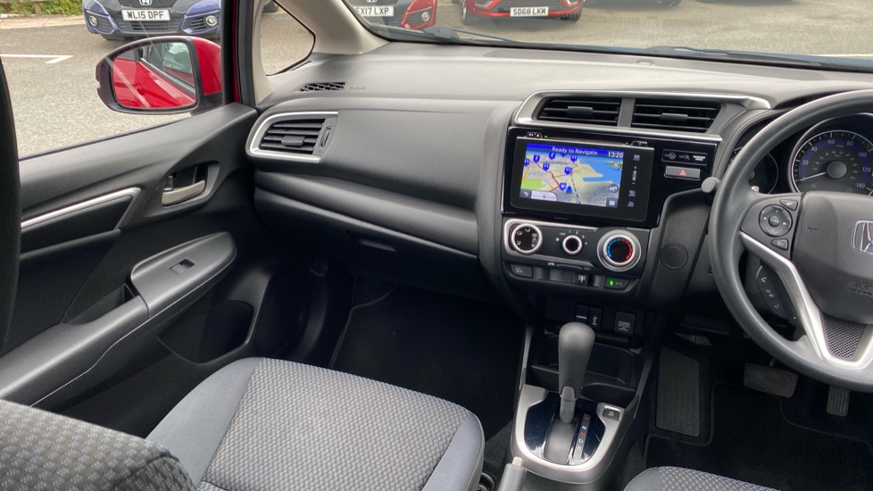 Honda Jazz 1.3 i-VTEC SE Navi 5dr CVT Petrol Hatchback - Image 14