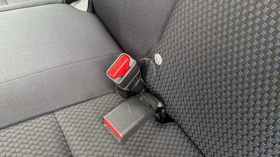 Honda Jazz 1.3 i-VTEC SE Navi 5dr CVT Petrol Hatchback - Image 17