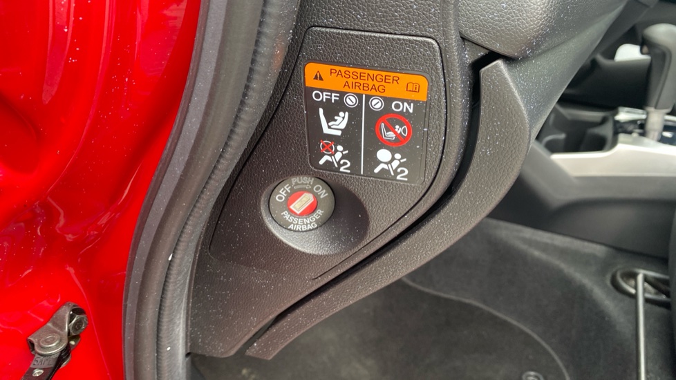 Honda Jazz 1.3 i-VTEC SE Navi 5dr CVT Petrol Hatchback - Image 27