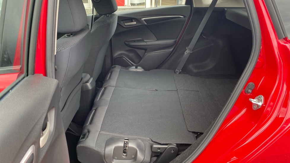 Honda Jazz 1.3 i-VTEC SE Navi 5dr CVT Petrol Hatchback - Image 29