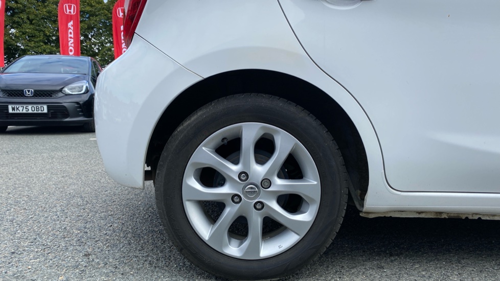 Nissan Micra 1.2 Vibe 5dr Petrol Hatchback - Image 7