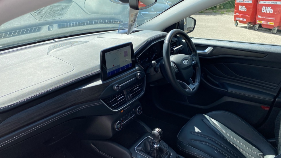 Ford Focus Vignale 1.0 EcoBoost 125 5dr Petrol Hatchback - Image 9