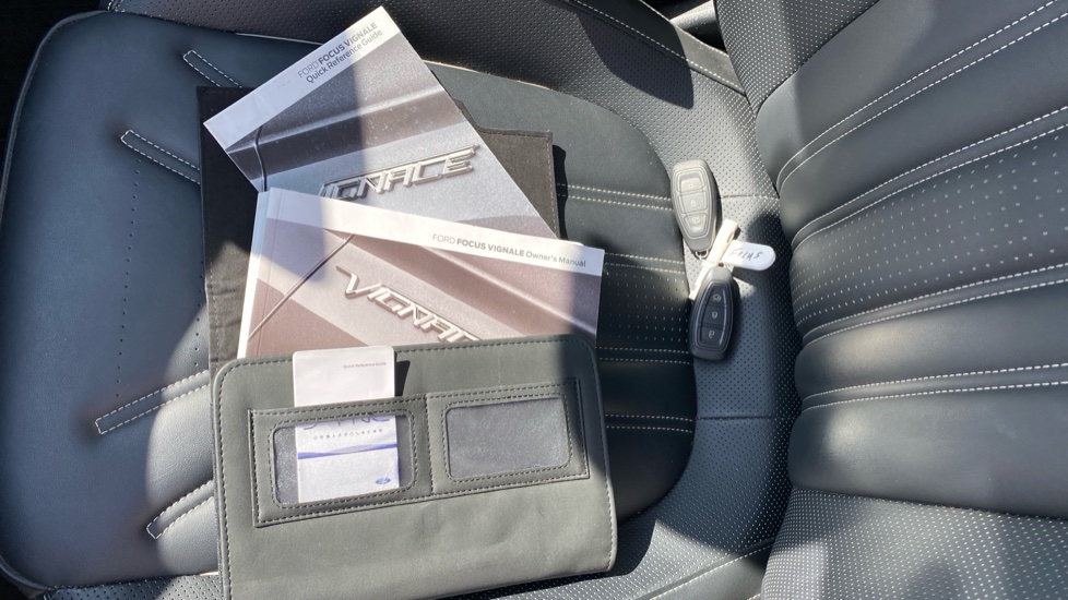 Ford Focus Vignale 1.0 EcoBoost 125 5dr Petrol Hatchback - Image 19