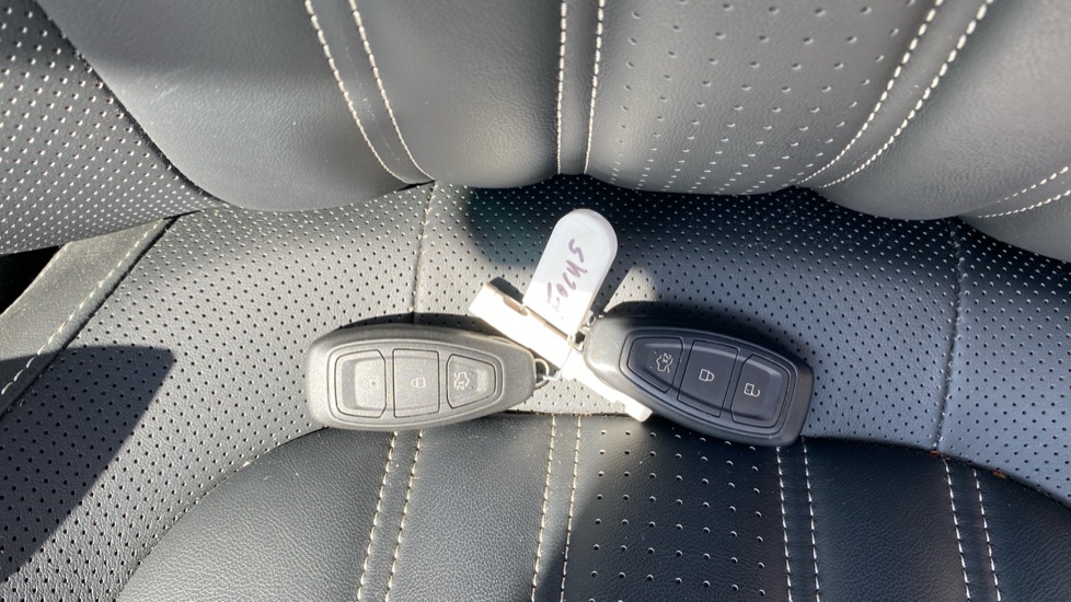 Ford Focus Vignale 1.0 EcoBoost 125 5dr Petrol Hatchback - Image 20