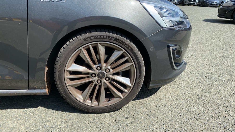 Ford Focus Vignale 1.0 EcoBoost 125 5dr Petrol Hatchback - Image 21