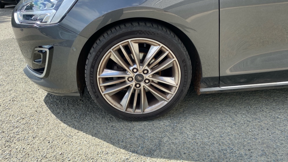 Ford Focus Vignale 1.0 EcoBoost 125 5dr Petrol Hatchback - Image 22