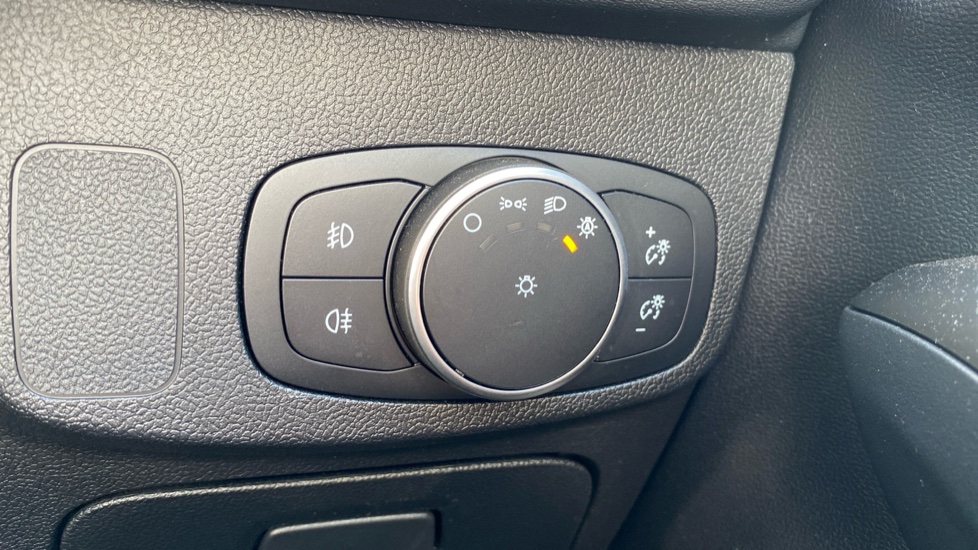 Ford Focus Vignale 1.0 EcoBoost 125 5dr Petrol Hatchback - Image 35