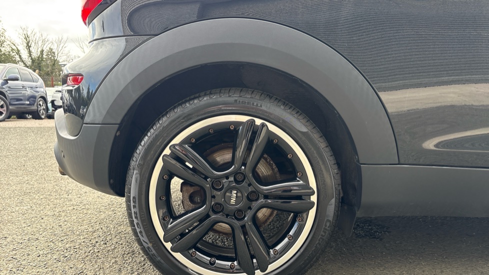 MINI Paceman 1.6 Cooper ALL4 3dr Petrol Coupe - Image 7
