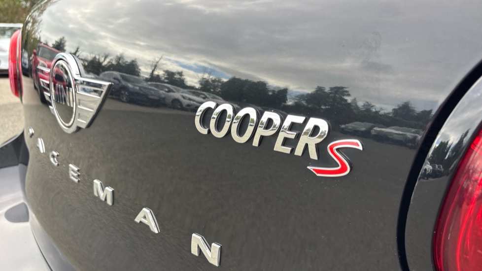 MINI Paceman 1.6 Cooper ALL4 3dr Petrol Coupe - Image 29