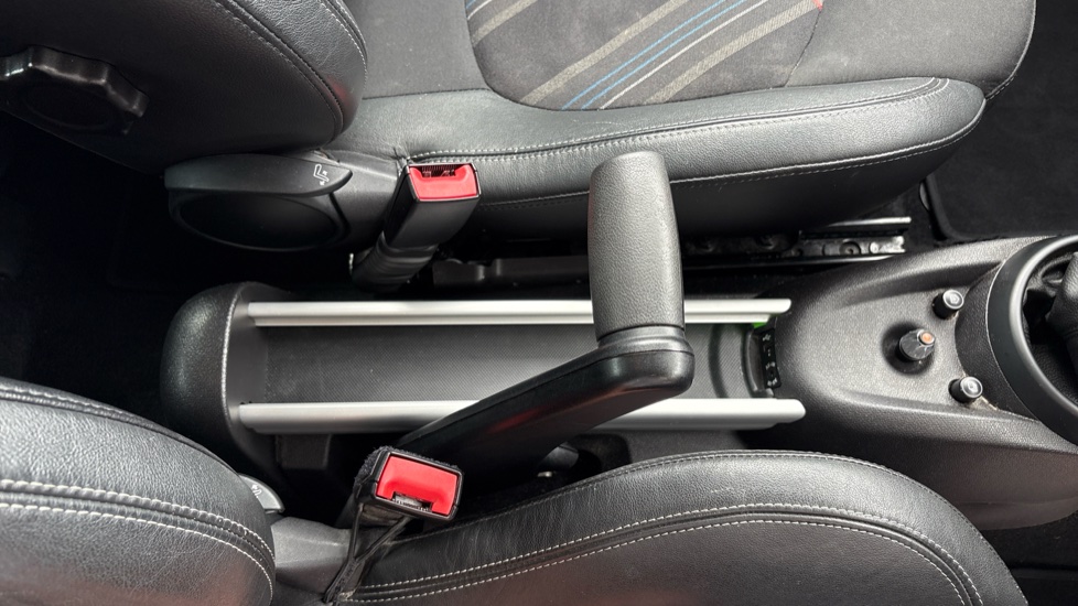 MINI Paceman 1.6 Cooper ALL4 3dr Petrol Coupe - Image 34