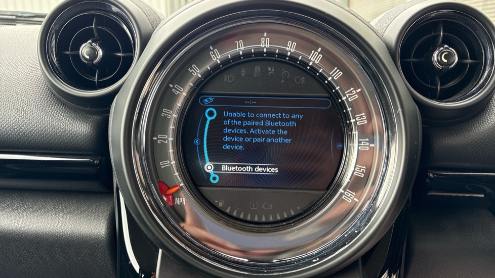 MINI Paceman 1.6 Cooper ALL4 3dr Petrol Coupe - Image 36