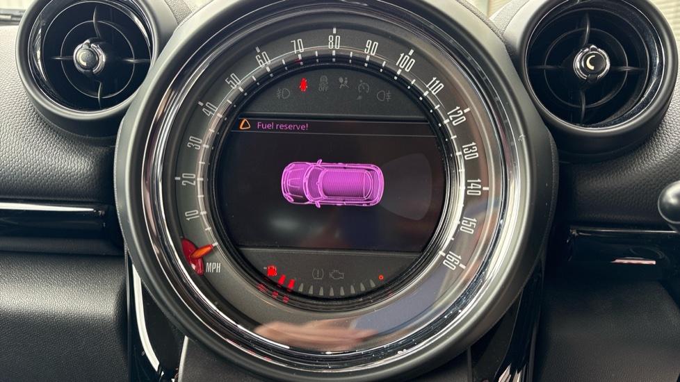 MINI Paceman 1.6 Cooper ALL4 3dr Petrol Coupe - Image 37