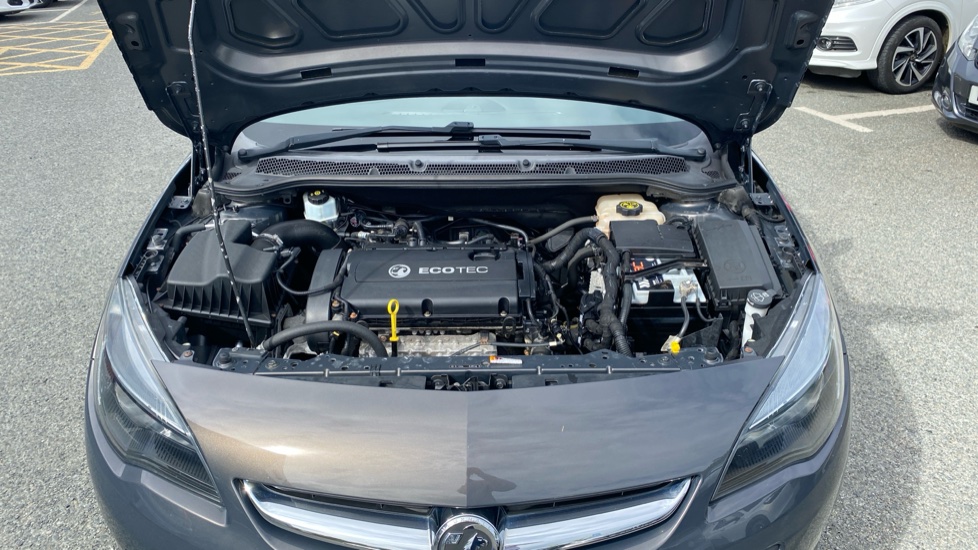 Vauxhall Astra 1.6i 16V Excite 5dr Petrol Hatchback - Image 8