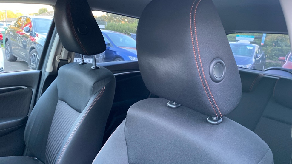 Honda Jazz 1.5 i-VTEC Sport 5dr Petrol Hatchback - Image 41