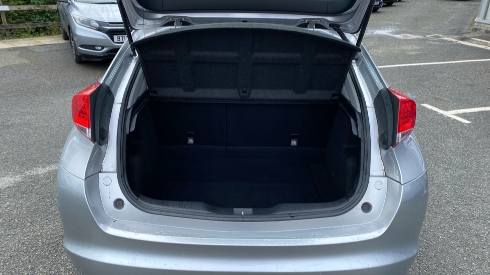 Honda Civic 1.8 i-VTEC ES-T 5dr Petrol Hatchback - Image 4