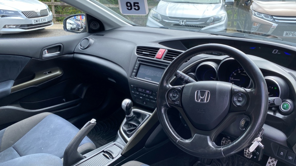 Honda Civic 1.8 i-VTEC ES-T 5dr Petrol Hatchback - Image 11