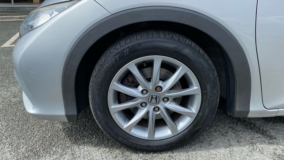 Honda Civic 1.8 i-VTEC ES-T 5dr Petrol Hatchback - Image 22