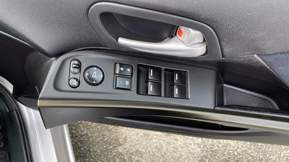 Honda Civic 1.8 i-VTEC ES-T 5dr Petrol Hatchback - Image 24