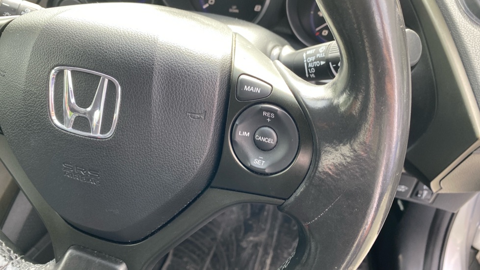 Honda Civic 1.8 i-VTEC ES-T 5dr Petrol Hatchback - Image 32