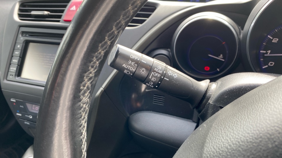 Honda Civic 1.8 i-VTEC ES-T 5dr Petrol Hatchback - Image 34