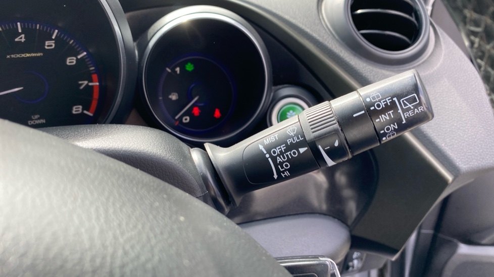 Honda Civic 1.8 i-VTEC ES-T 5dr Petrol Hatchback - Image 35
