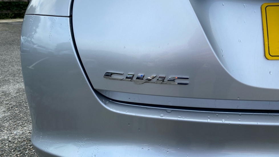 Honda Civic 1.8 i-VTEC ES-T 5dr Petrol Hatchback - Image 37