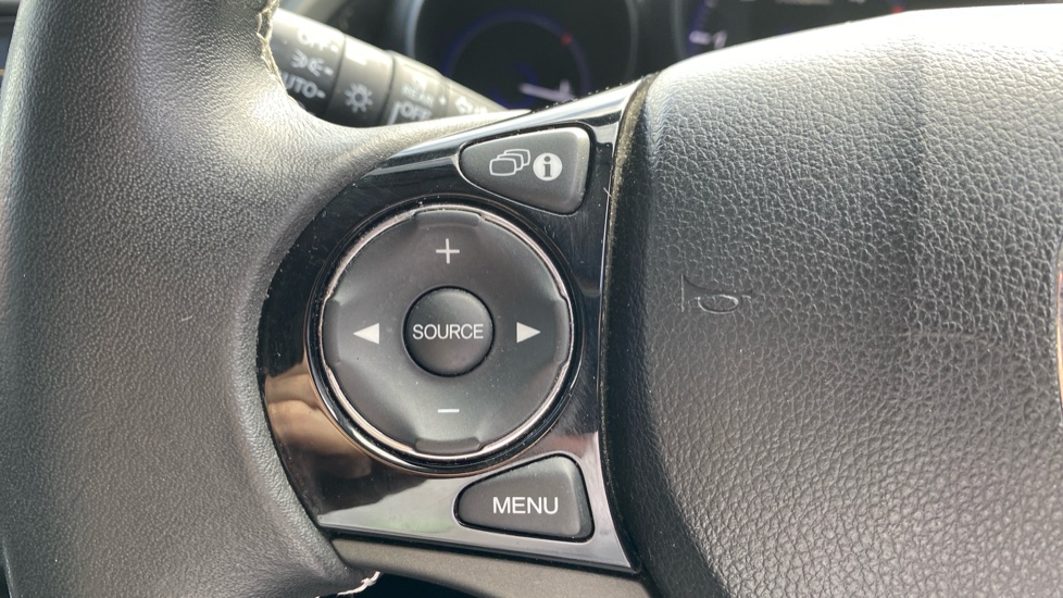 Honda Civic 1.6 i-DTEC SE Plus 5dr [Nav] Diesel Hatchback - Image 23