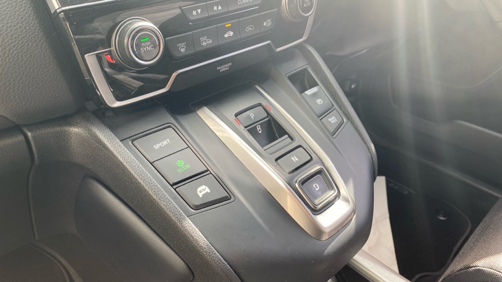 Honda CR-V 2.0 i-MMD Hybrid SE 2WD 5dr eCVT Hybrid Estate - Image 13