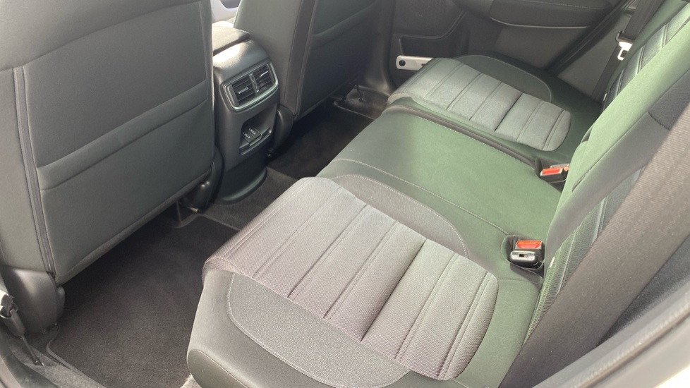 Honda CR-V 2.0 i-MMD Hybrid SE 2WD 5dr eCVT Hybrid Estate - Image 16