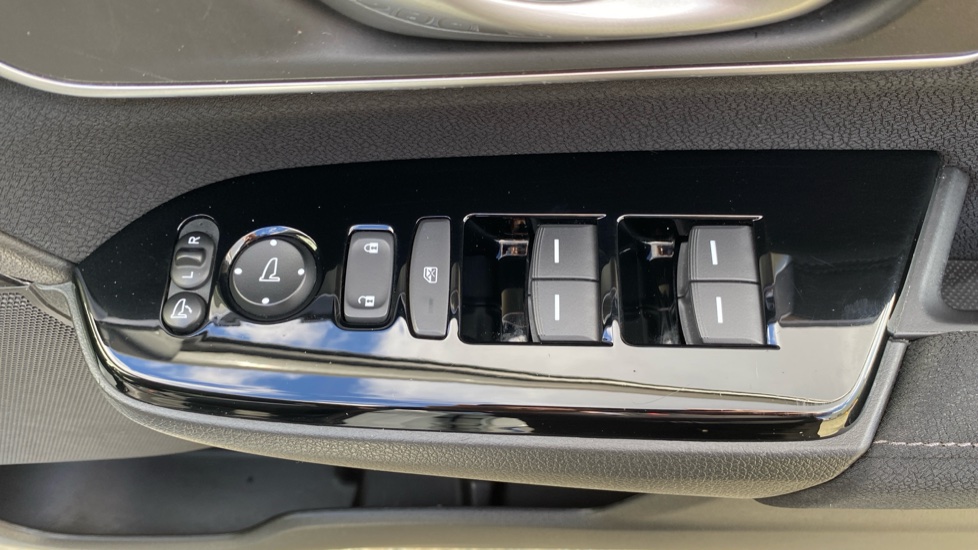 Honda CR-V 2.0 i-MMD Hybrid SE 2WD 5dr eCVT Hybrid Estate - Image 29