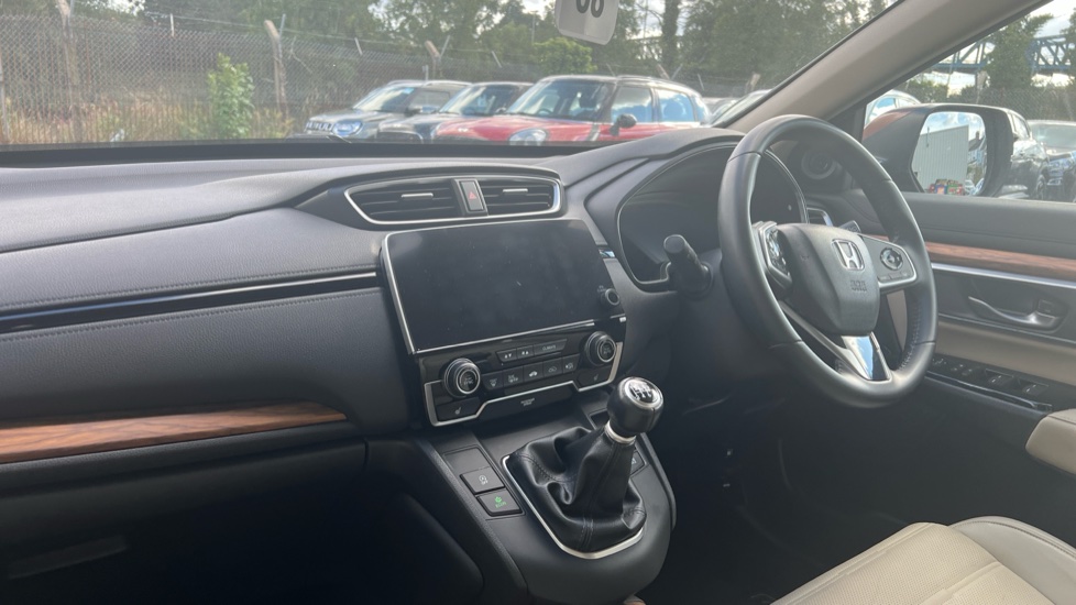 Honda CR-V 1.5 VTEC Turbo SR 5dr Petrol Estate - Image 14