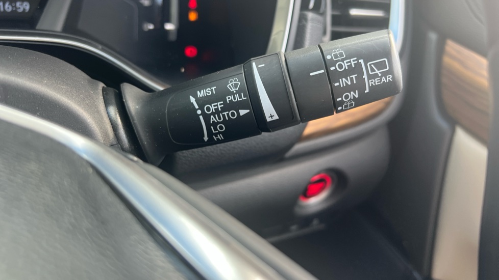 Honda CR-V 1.5 VTEC Turbo SR 5dr Petrol Estate - Image 25