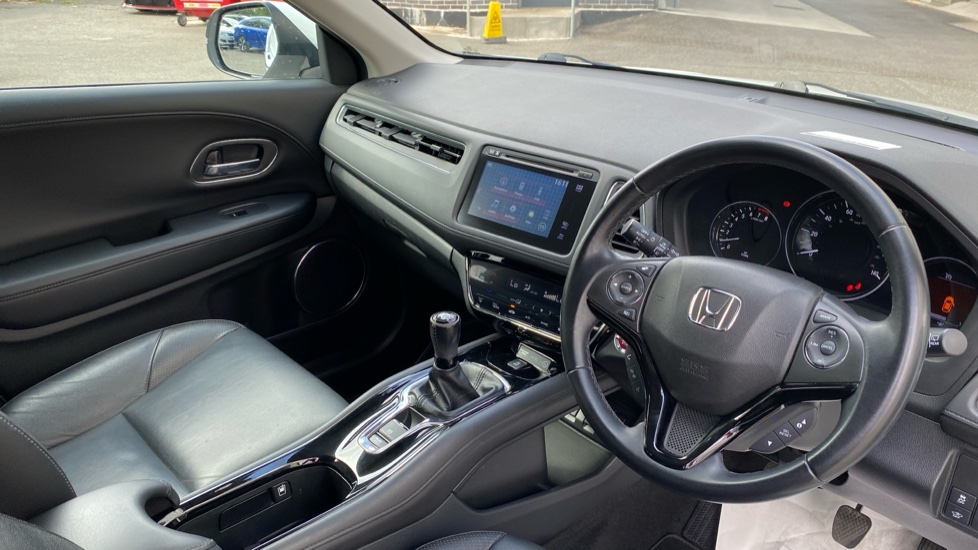Honda HR-V 1.5 i-VTEC EX 5dr Petrol Hatchback - Image 11